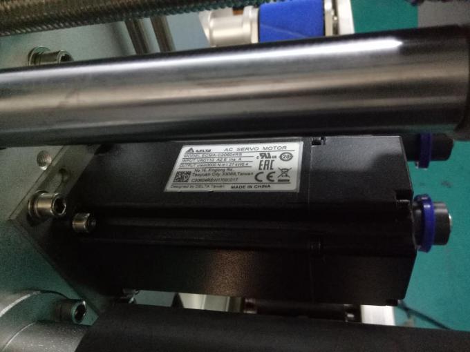 SUS304 кабинет Хувийн арчилгааны бүтээгдэхүүн бүхий хоёр талт дөрвөлжин лонхны наалт шошгоны машин