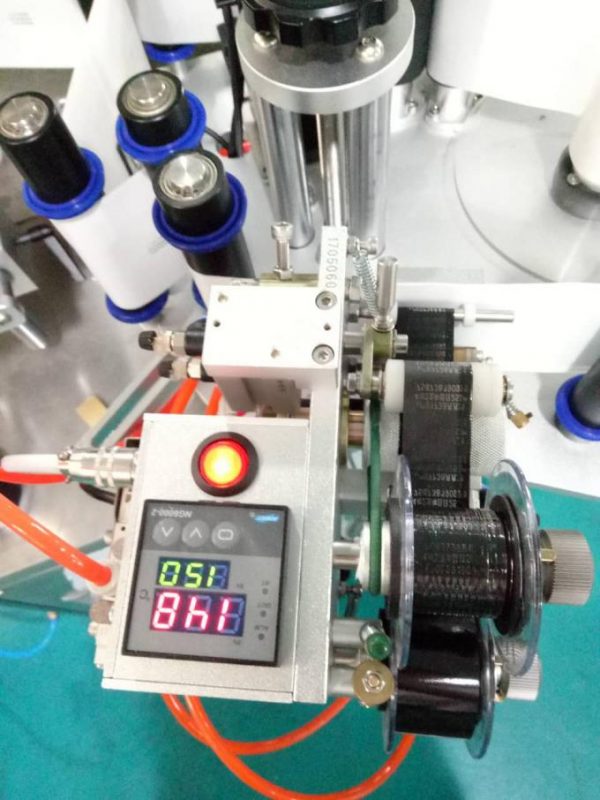 Пейжерийн төхөөрөмж ба кодчилолын төхөөрөмж бүхий шошго автомат