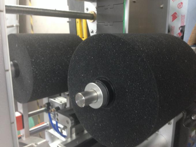 Дугуй / хавтгай / Sqaure шилэнд зориулсан сервер мотортой лонхны шошгоны машин