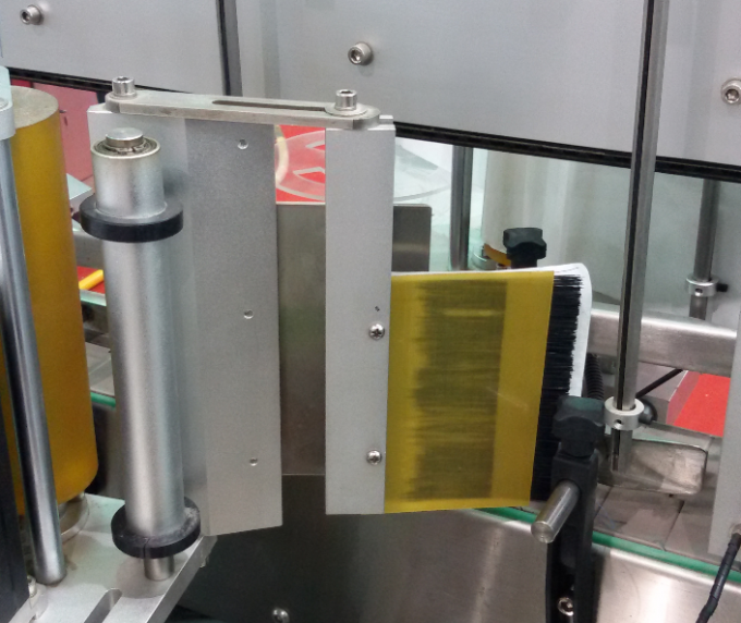 Автомат лонхны хаягжуулагч. Хажуугийн боодолтой давхар хажуугийн наалт шошгоны машин