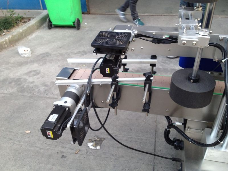 Бөөрөнхий лонх 50HZ 380V цахилгаан хангамжийн хүйтэн / нойтон хайлмал цавууны шошго түрхэгч машин