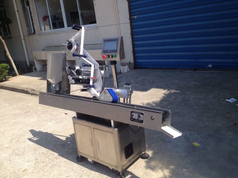 Хятад 12-25мм-ийн диаметр бүхий дугуй лонх өөрөө наалддаг наалт автомат уруул савх гоо сайхны бүтээгдэхүүн нийлүүлэх машин